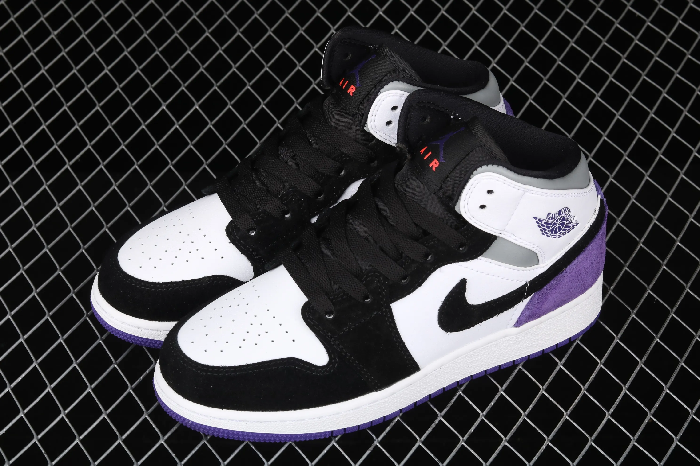 All categories Air Jordan Jordan series basketball shoes Air Jordan 1 Mid G version pure original Air Jordan 1 Mid GS AJ1 Joe 1 black and white purple Chinese basketball shoes BQ6931-105